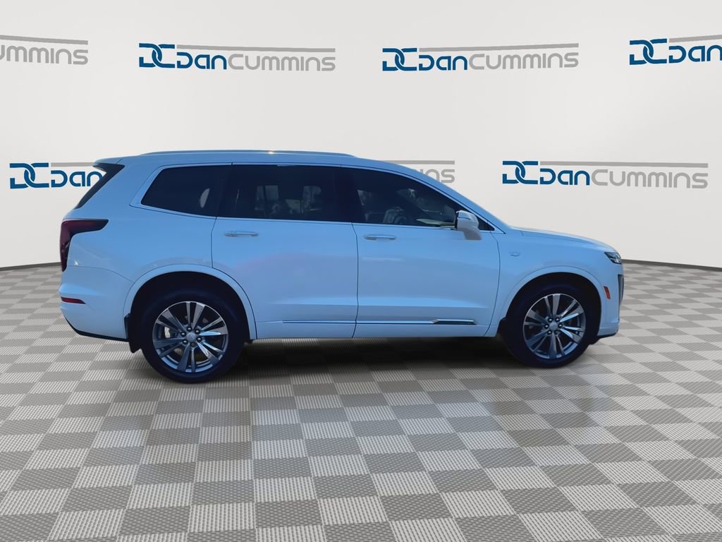 Used 2023 Cadillac XT6 Premium Luxury w/ LPO, Floor Liner Package AWD/4WD image 9