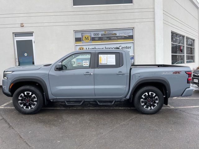 Used 2022 Nissan Frontier PRO-4X image 2