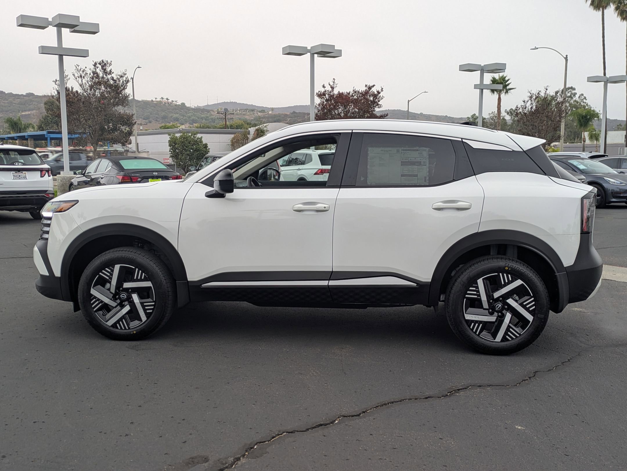 New 2026 Nissan Kicks SV image 5