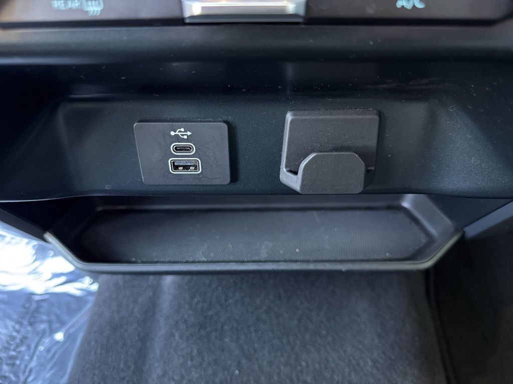 Used 2025 Ford F150 XLT w/ Equipment Group 301A Standard AWD/4WD image 15
