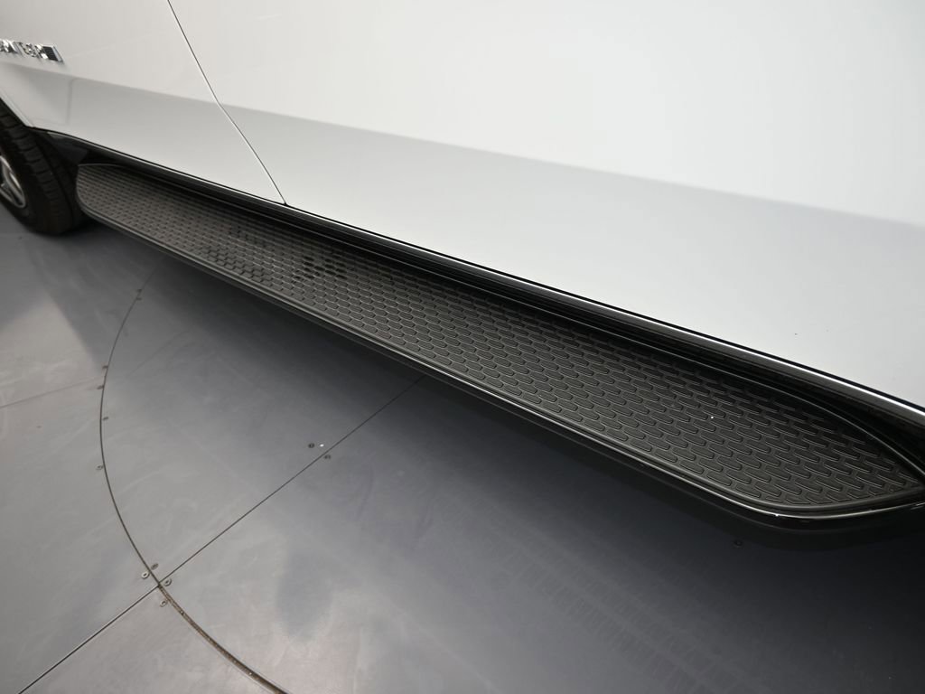 Used 2023 Jeep Wagoneer L Series III w/ Preferred Equipment Group image 34