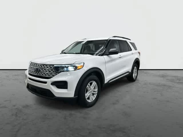 Used 2023 Ford Explorer XLT AWD/4WD image 7