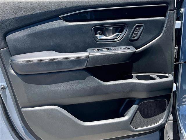 Used 2025 Honda Pilot Touring image 18