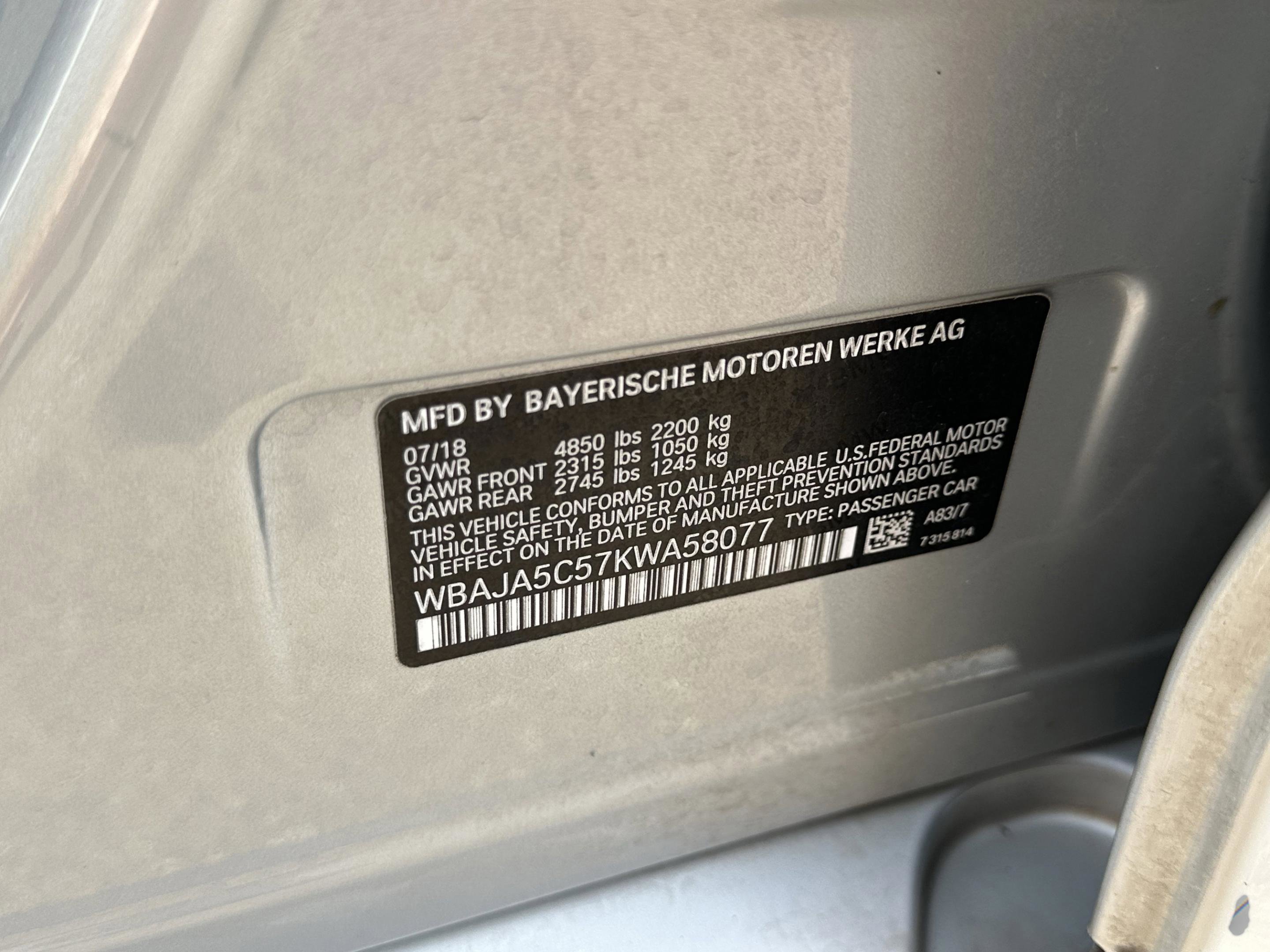 Used 2019 BMW 530i w/ Premium Package image 40