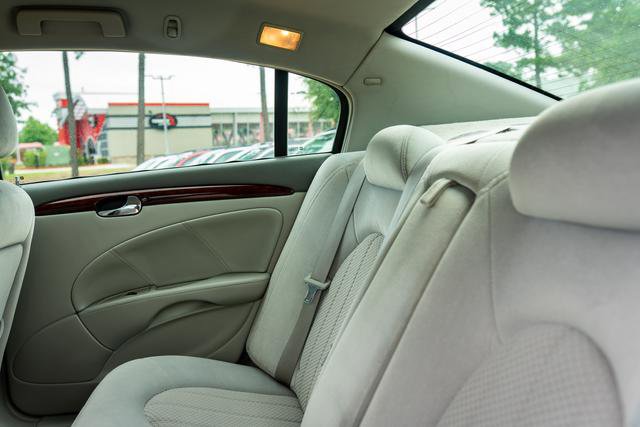 Used 2008 Buick Lucerne CX FWD image 26