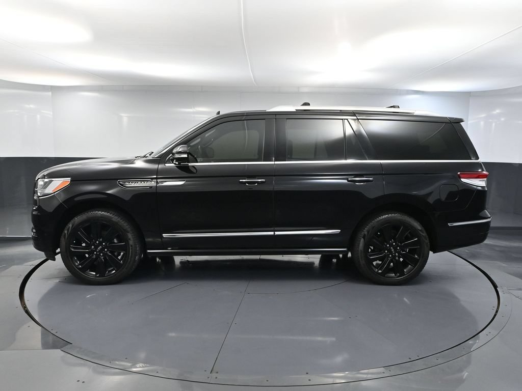 Used 2024 Lincoln Navigator Reserve w/ Equipment Group 201A AWD/4WD image 10