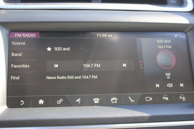 Used 2020 Jaguar E-PACE SE image 5