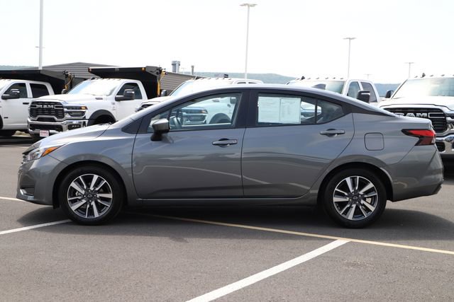 Used 2025 Nissan Versa SV FWD image 4