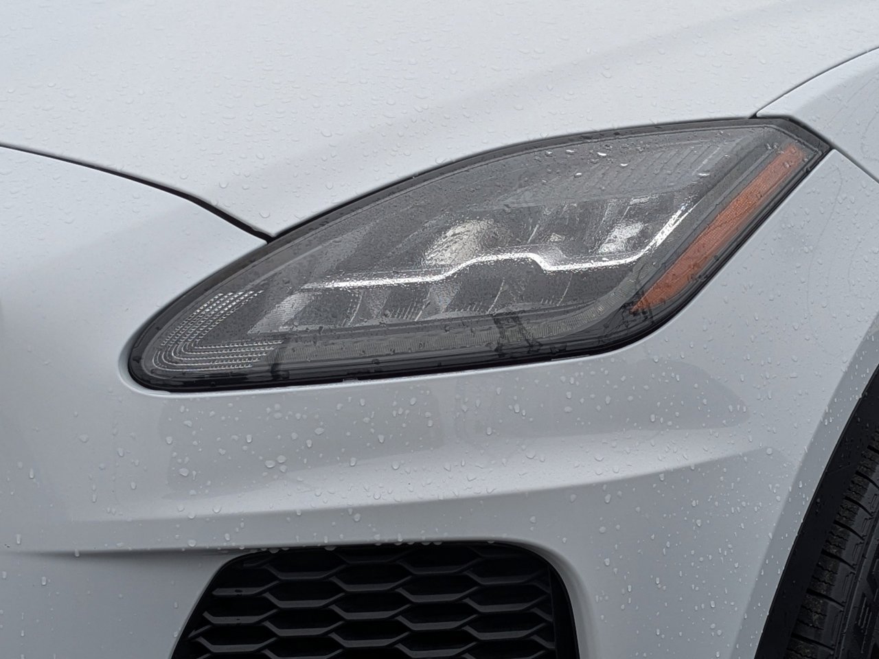 Used 2020 Jaguar E-PACE Checkered Flag image 10