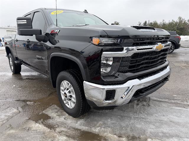 Used 2024 Chevrolet Silverado 2500 LT w/ Z71 Off-Road Package image 7