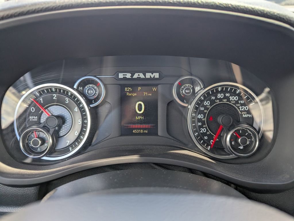 Used 2024 RAM 2500 Tradesman w/ Chrome Appearance Group image 28