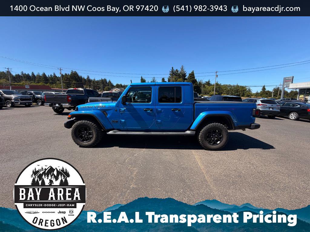 Used 2025 Jeep Gladiator Sport AWD/4WD image 9