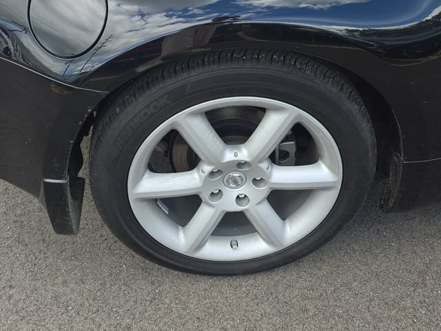 Used 2005 Nissan 350Z Touring RWD image 5