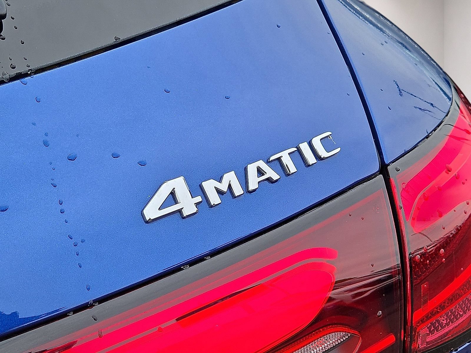 Used 2026 Mercedes-Benz GLC 350e 4MATIC w/ AMG Line image 13