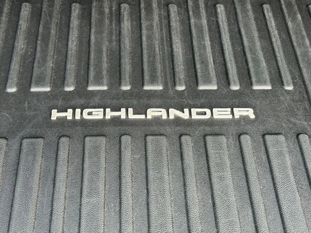 Used 2021 Toyota Highlander Limited image 49