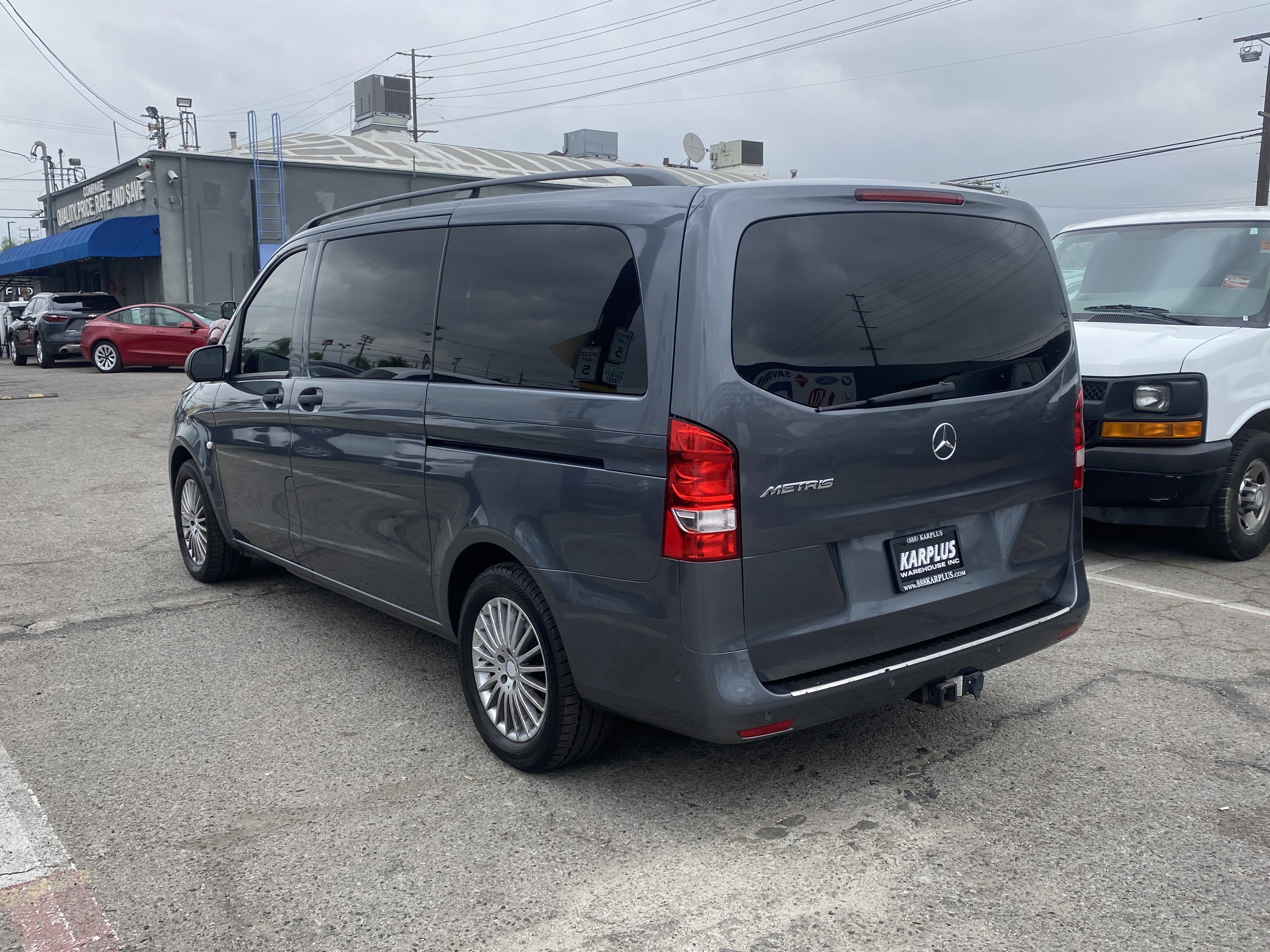 Used 2017 Mercedes-Benz Metris Passenger image 9