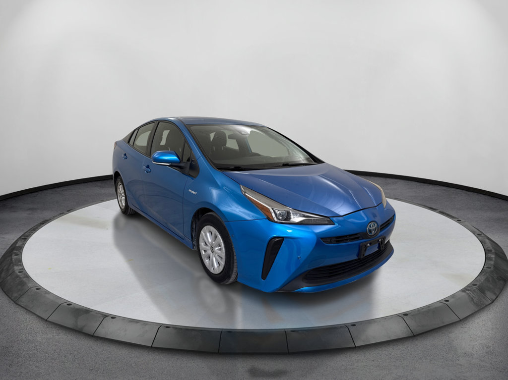 Used 2022 Toyota Prius LE FWD image 3
