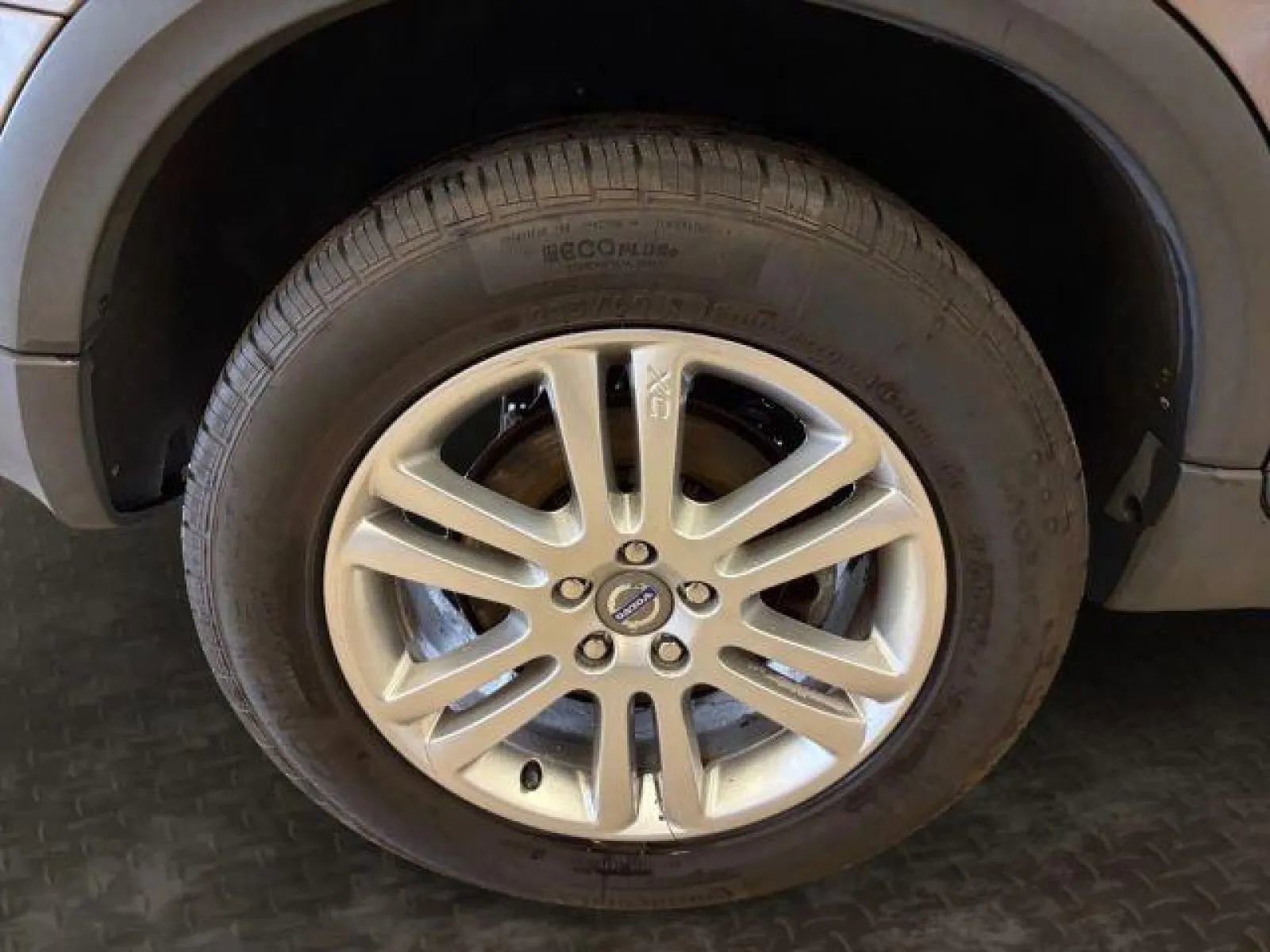 Used 2010 Volvo XC90 3.2 image 34