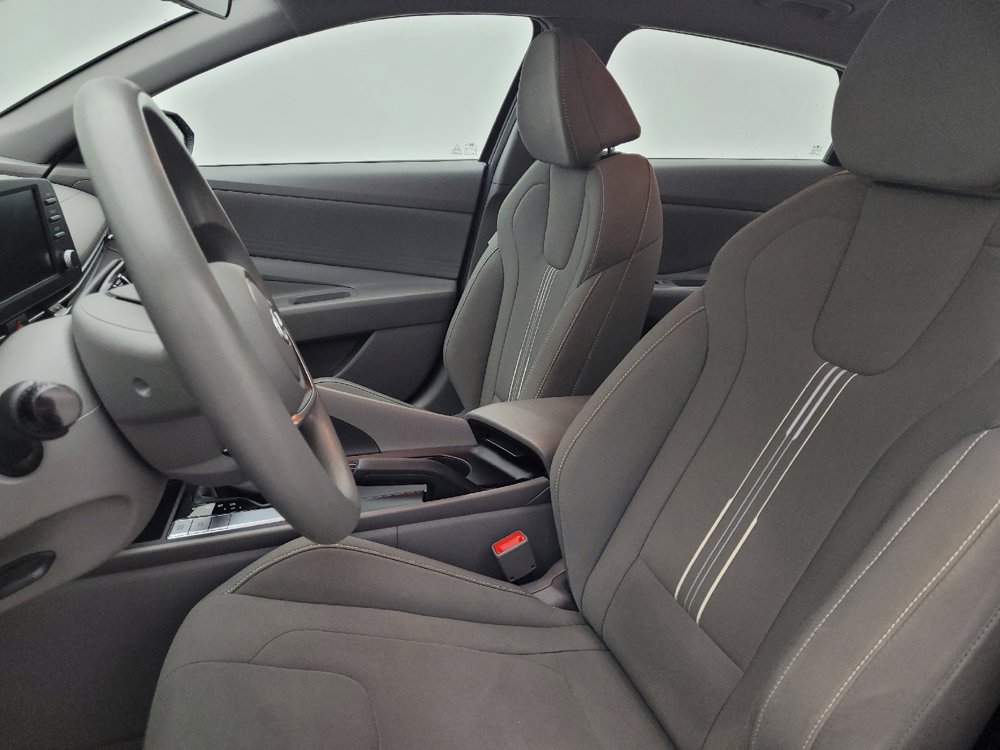 Used 2023 Hyundai Elantra SEL image 17