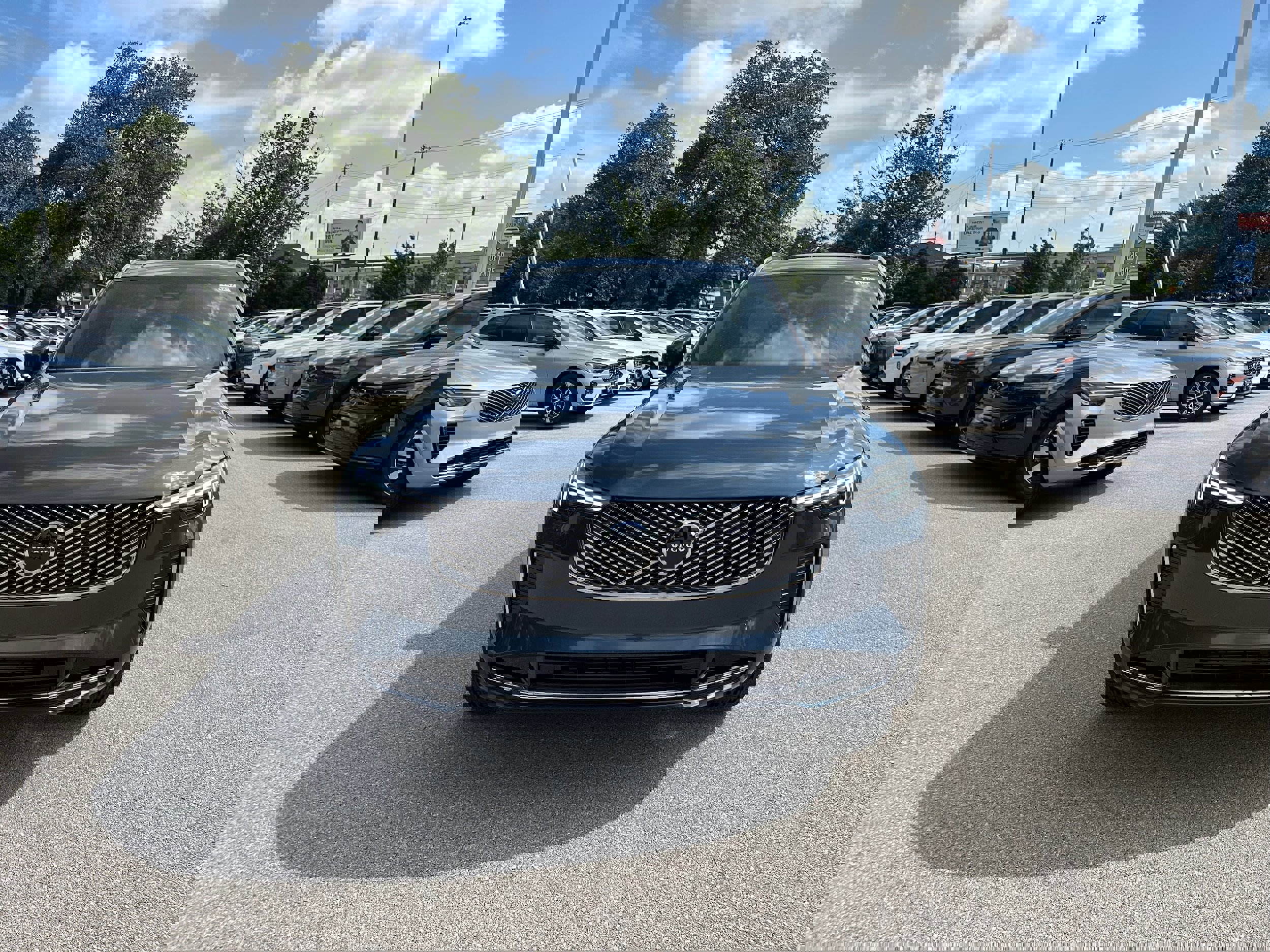 New 2026 Volvo XC90 B6 Core image 6