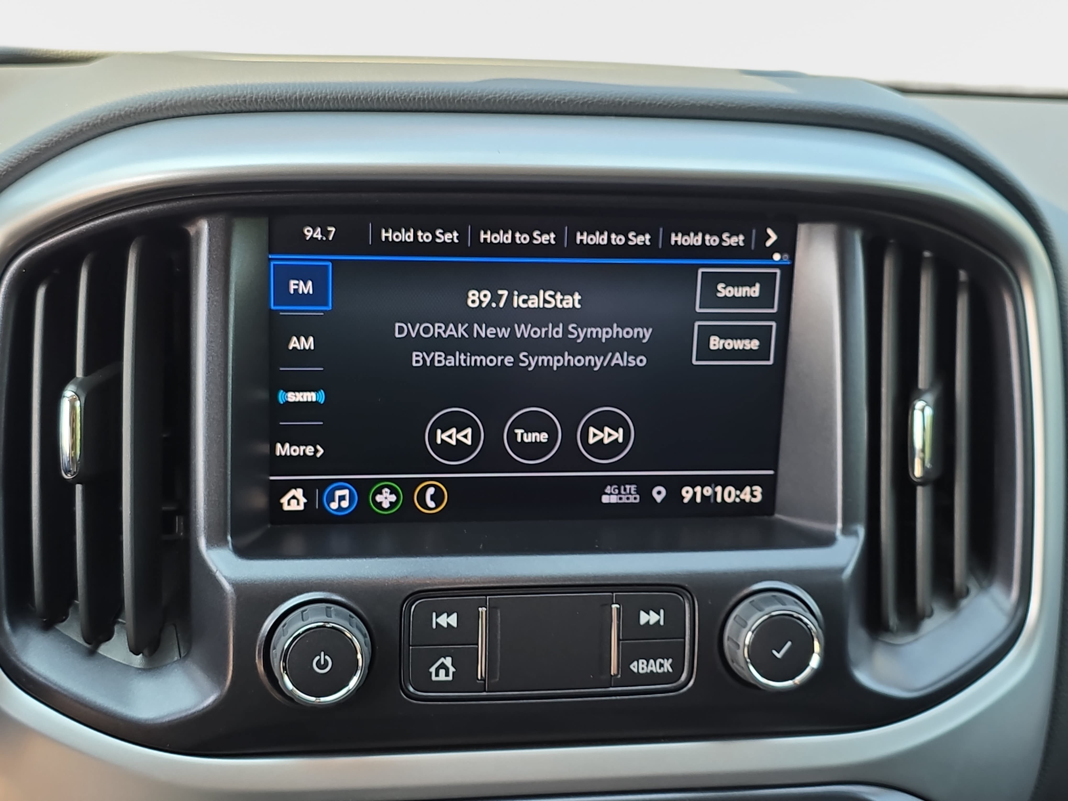 Used 2022 Chevrolet Colorado LT w/ Luxury Package RWD image 18