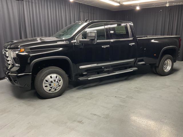 New 2026 Chevrolet Silverado 3500 High Country w/ High Country Premium Package image 2