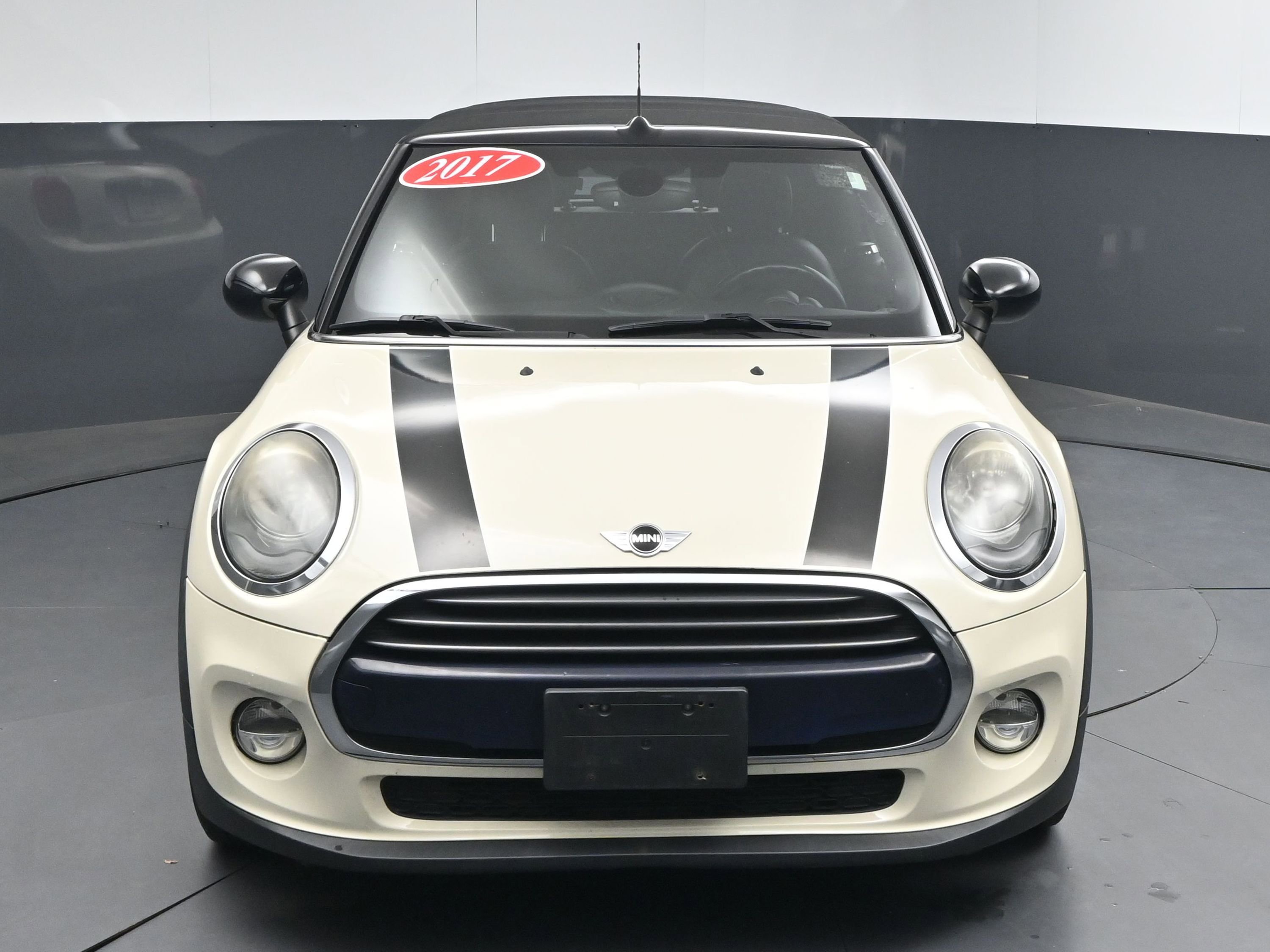 Used 2017 MINI Cooper Convertible image 2