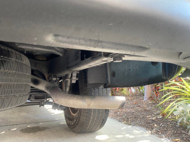 Used 2003 Chevrolet Suburban LS image 93