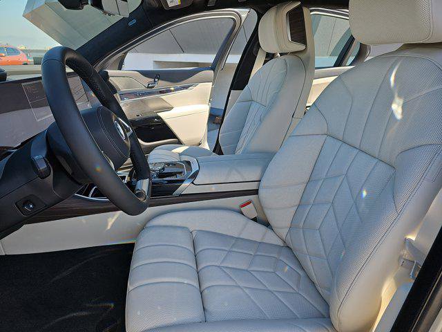 New 2025 BMW i7 eDrive50 image 14