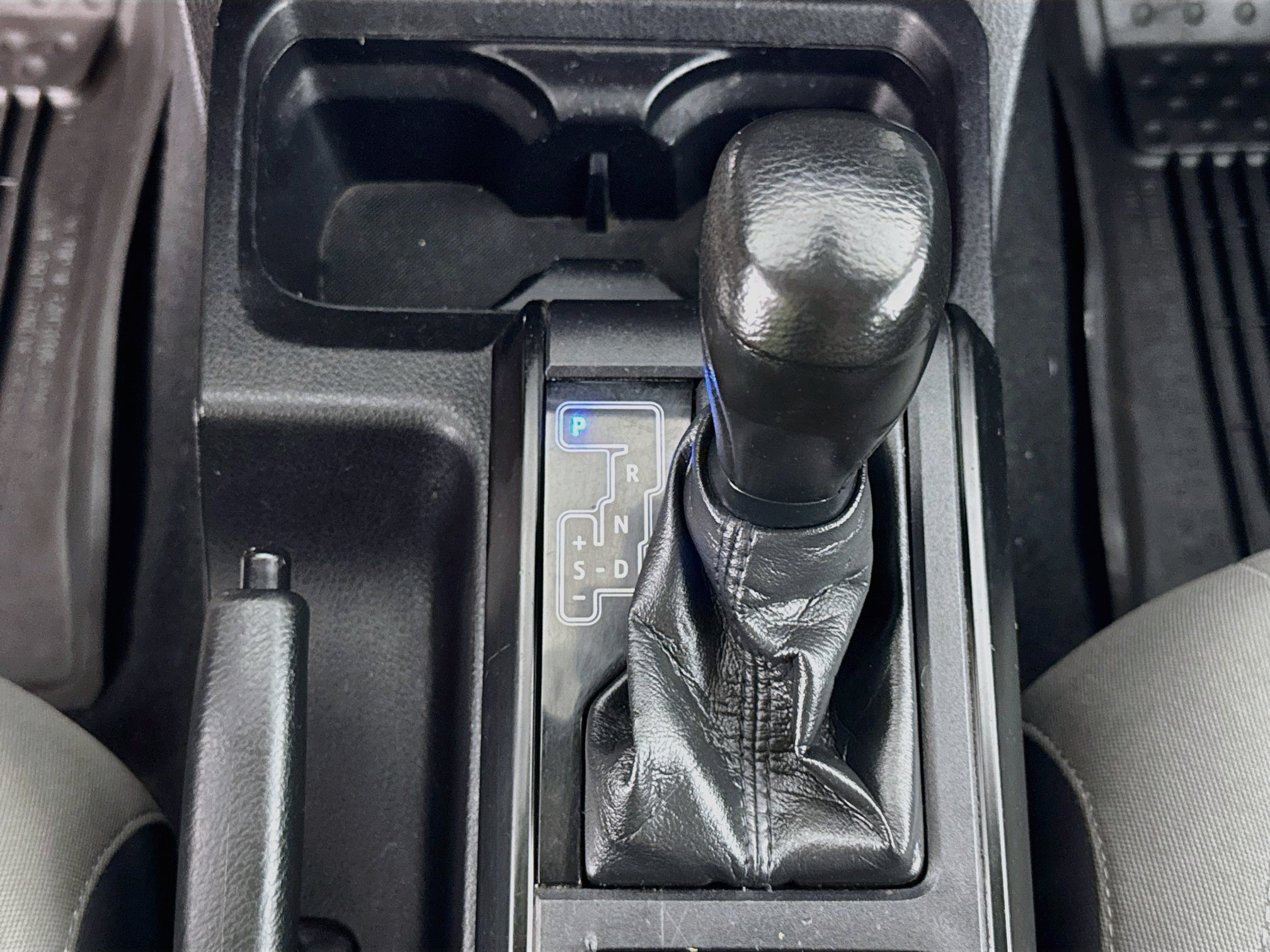Used 2022 Toyota Tacoma SR RWD image 18
