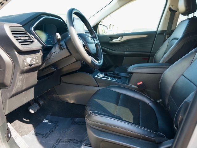 Used 2022 Ford Escape SEL w/ Technology Package image 13