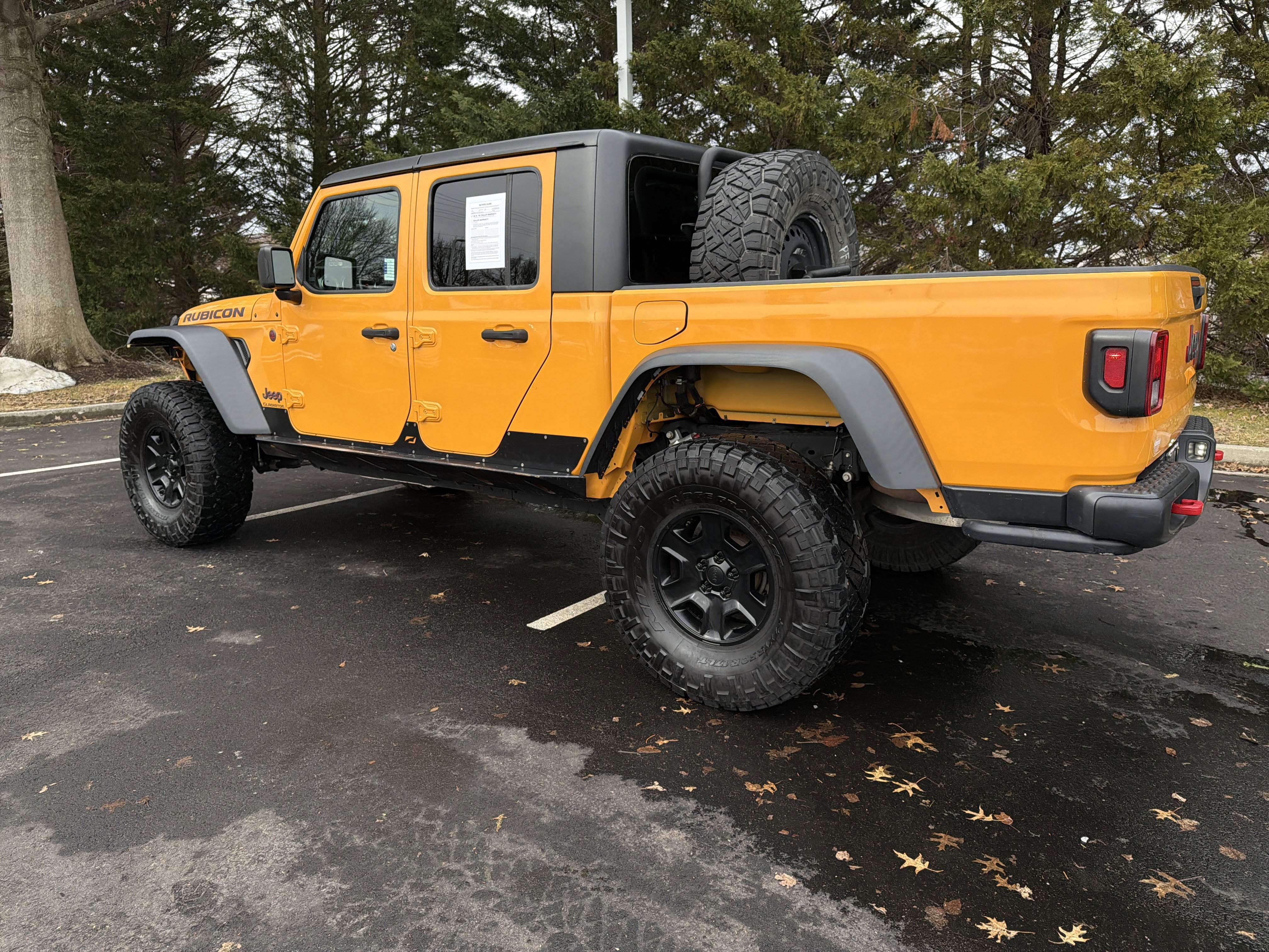Used 2021 Jeep Gladiator Rubicon w/ Cold Weather Group image 8