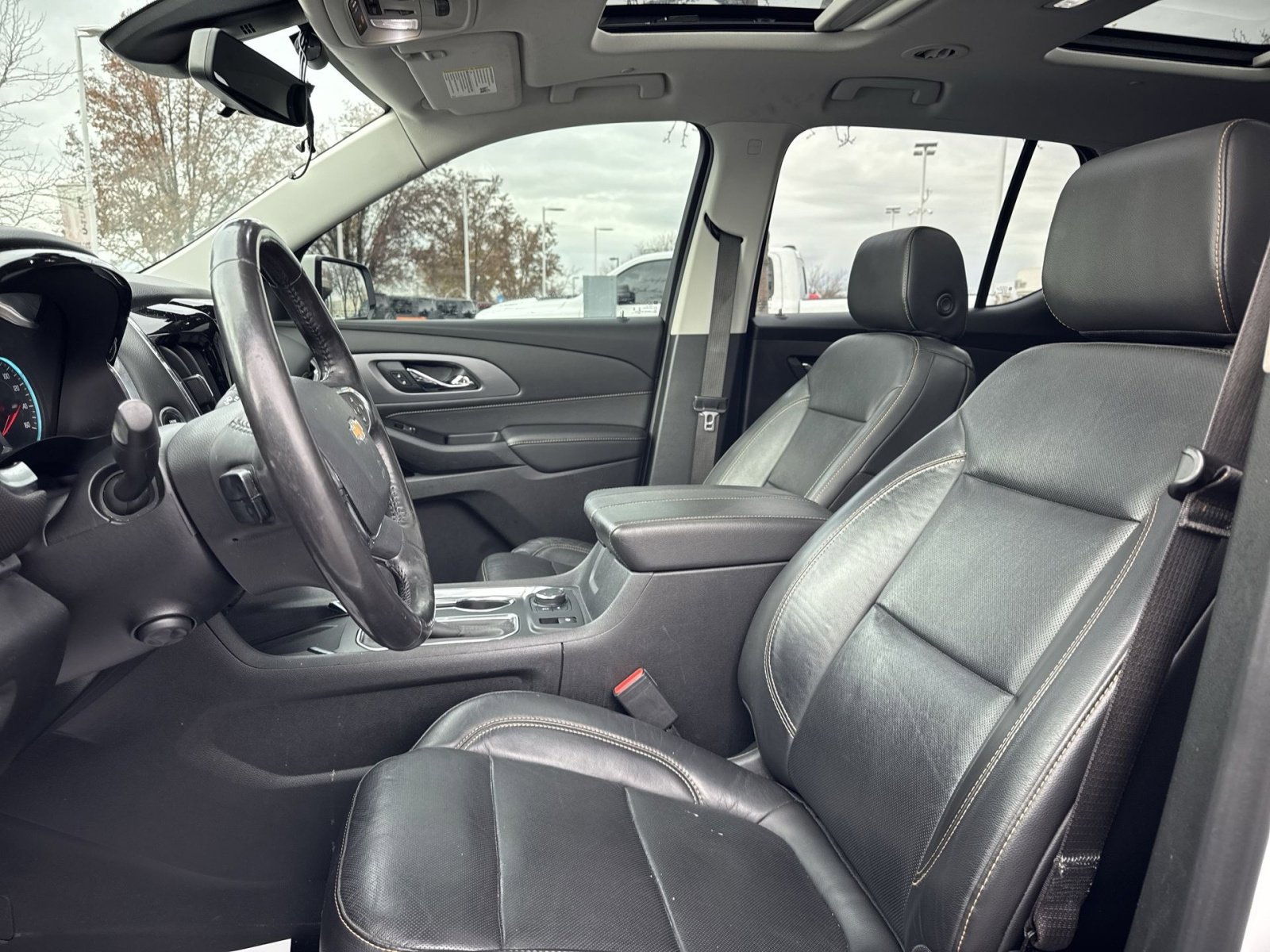 Used 2020 Chevrolet Traverse Premier image 18