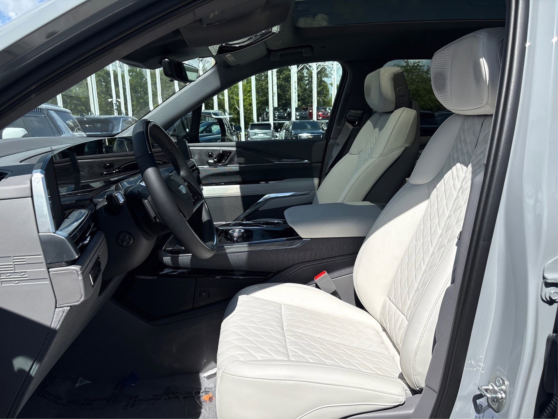 New 2026 Cadillac Escalade IQL Sport 1 w/ LPO, ONYX Package image 9