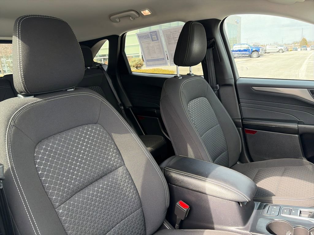 Used 2023 Ford Escape Active image 12