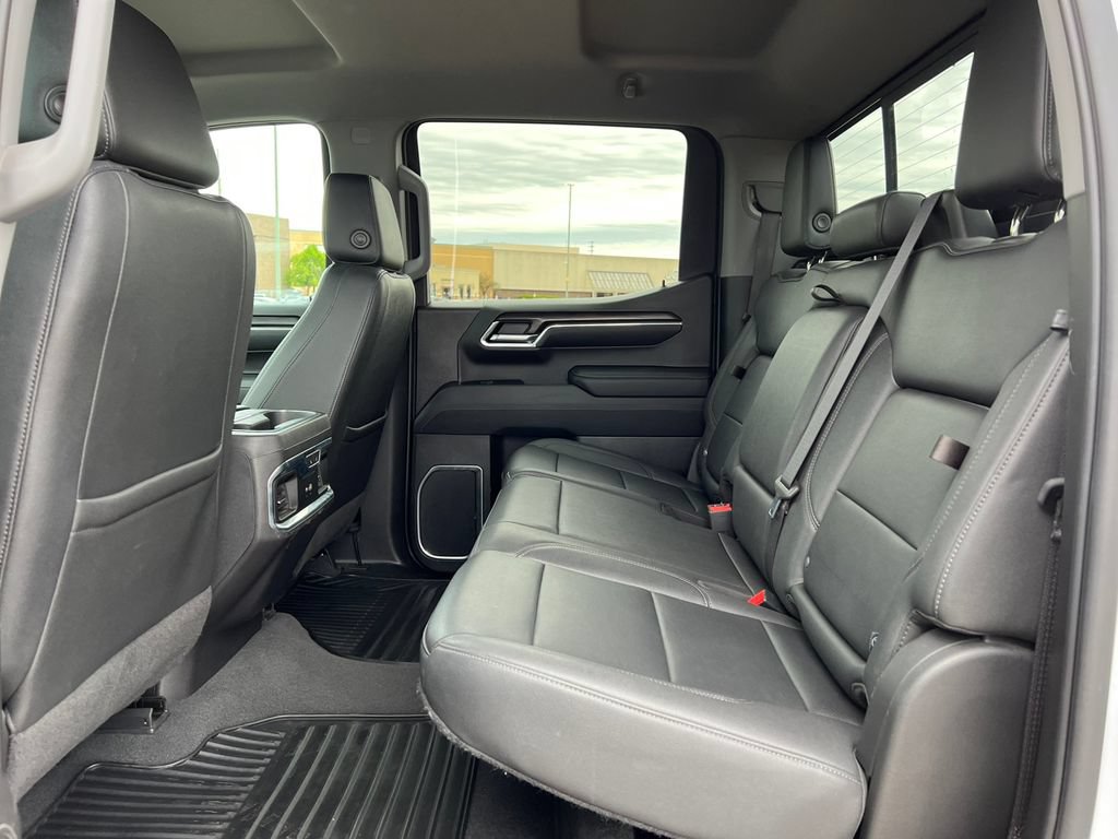Used 2023 GMC Sierra 1500 SLT w/ SLT Convenience Package AWD/4WD image 5