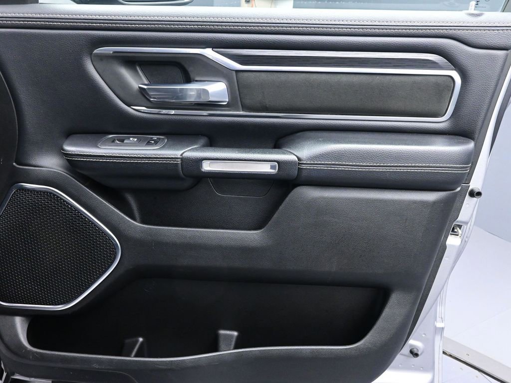 Used 2024 RAM 1500 Laramie image 27