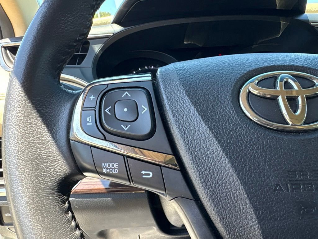 Used 2015 Toyota Avalon XLE Touring FWD image 22