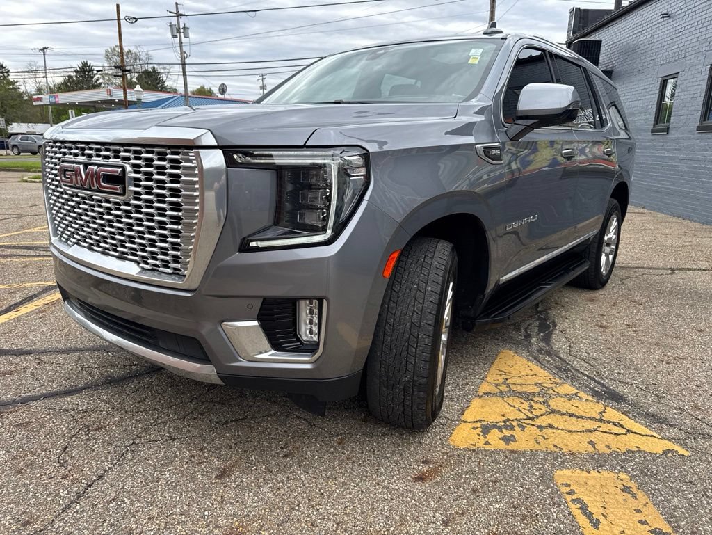 Used 2022 GMC Yukon Denali AWD/4WD image 3