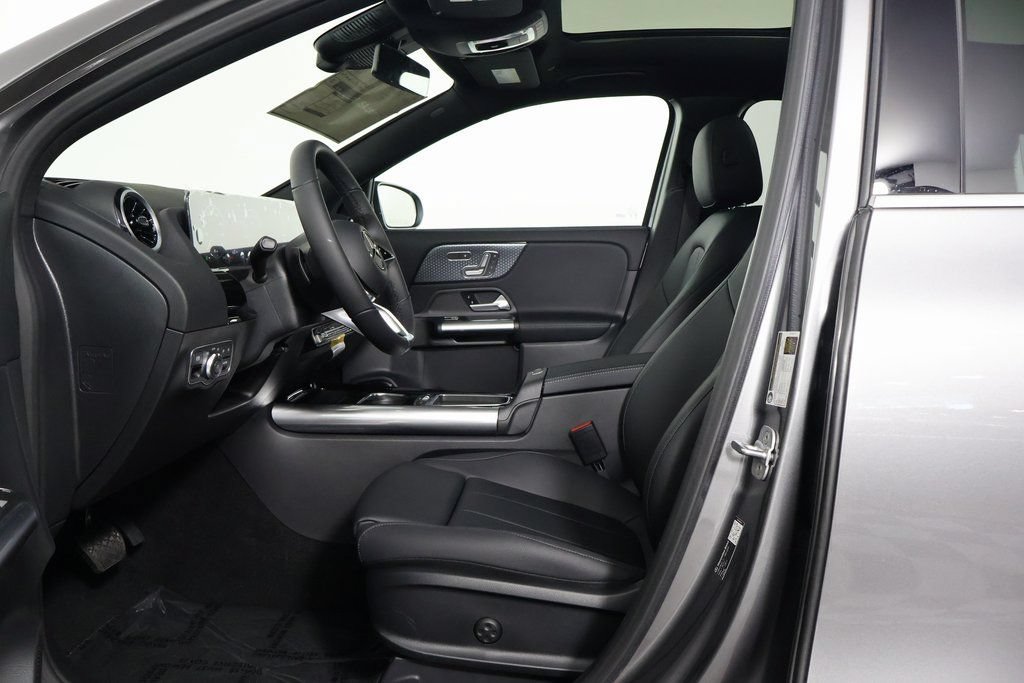New 2026 Mercedes-Benz GLA 250 4MATIC image 5