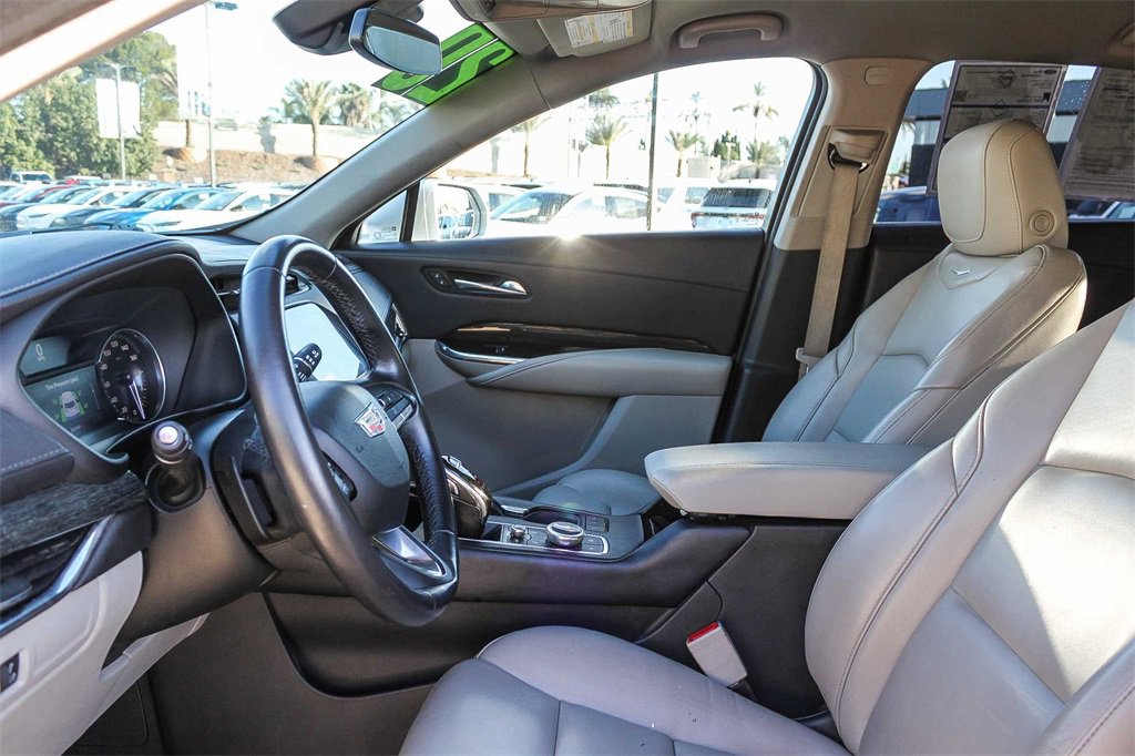 Used 2020 Cadillac XT4 Premium Luxury image 22