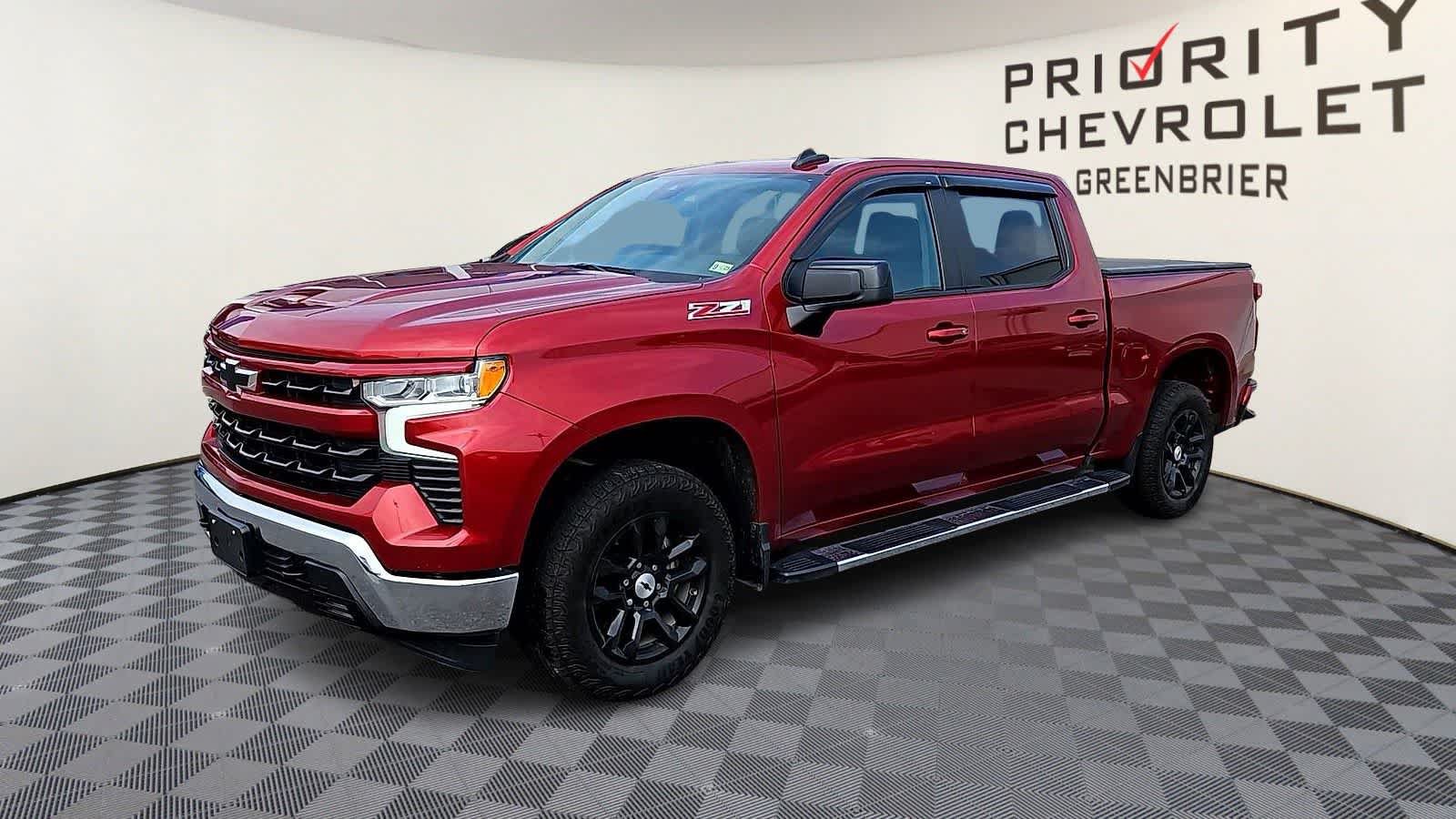 Used 2024 Chevrolet Silverado 1500 RST w/ Z71 Off-Road Package AWD/4WD image 4