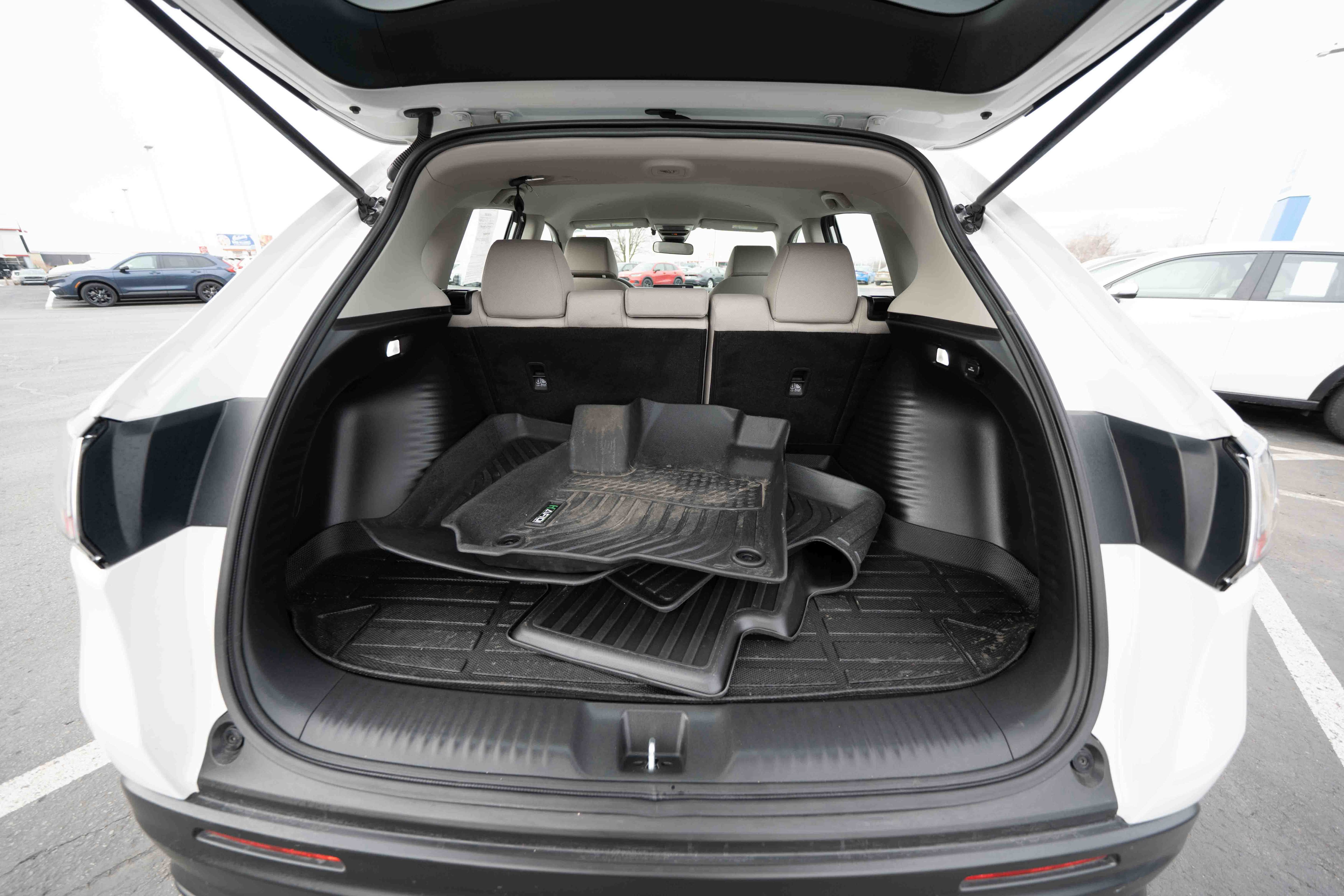 Used 2025 Honda HR-V LX image 28