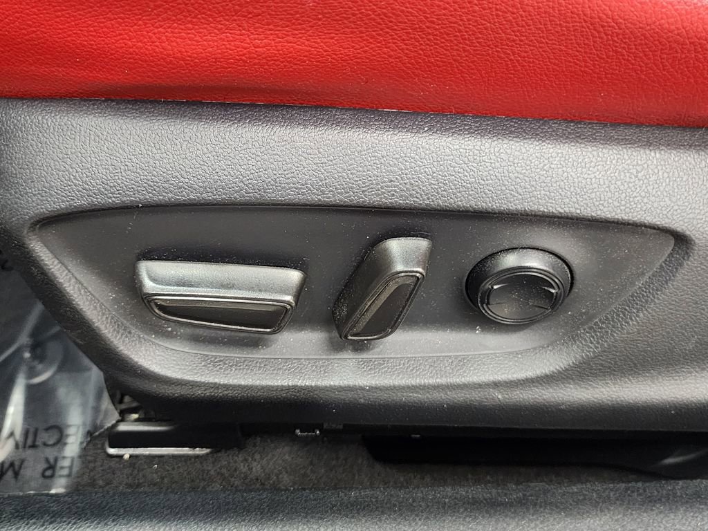 Used 2018 Toyota Camry XSE w/ Driver Assist Package image 12