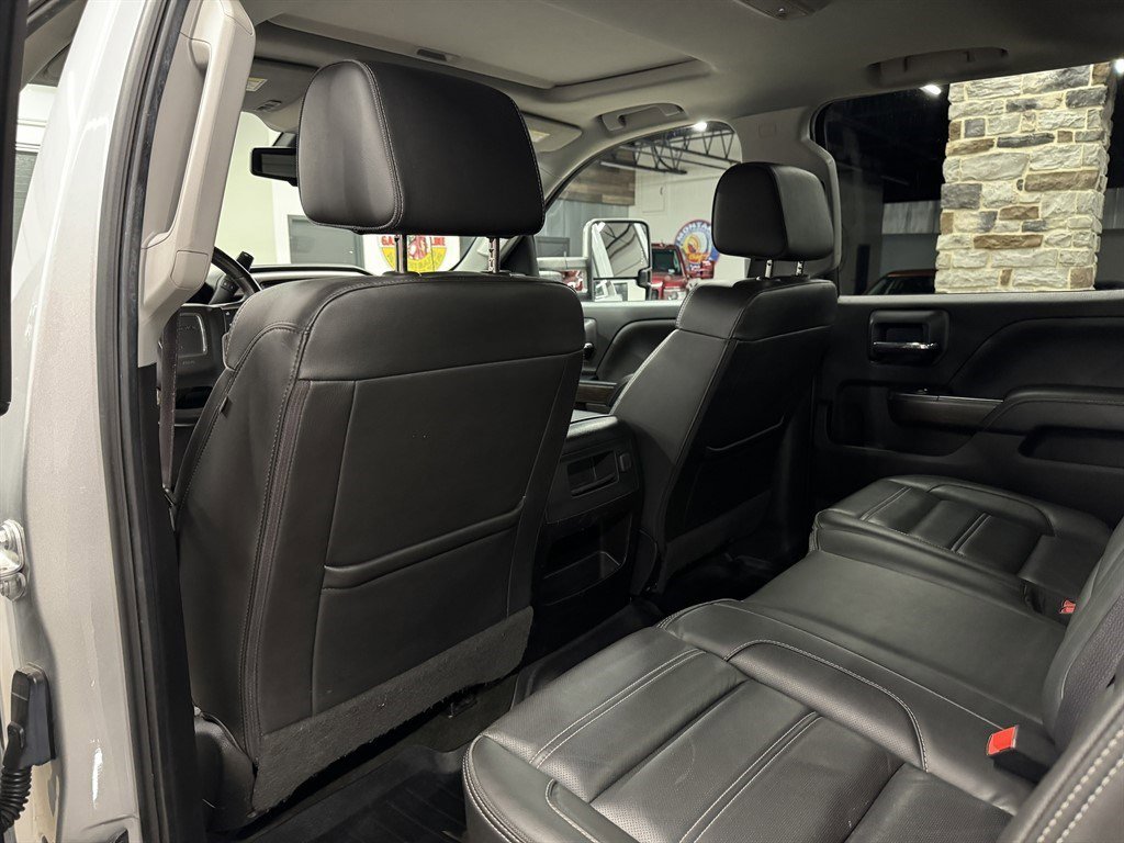 Used 2017 GMC Sierra 3500 Denali w/ Duramax Plus Package AWD/4WD image 27
