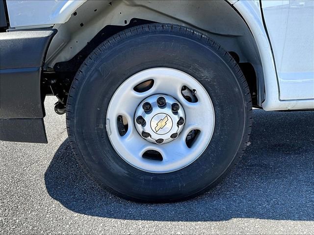 New 2026 Chevrolet Express 2500 RWD image 7