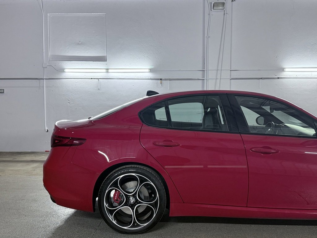 Used 2022 Alfa Romeo Giulia Veloce image 8