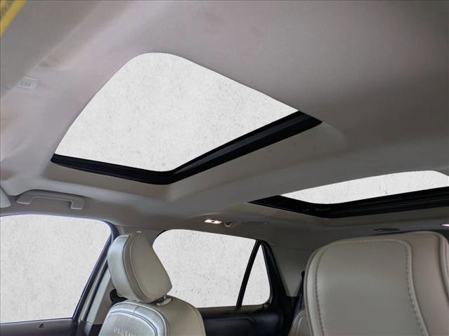 Used 2019 Ford Explorer Platinum image 16