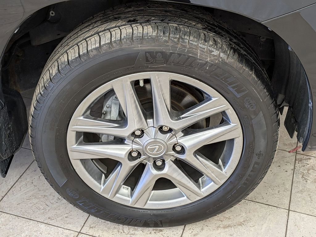 Used 2015 Lexus LX 570 4WD image 12