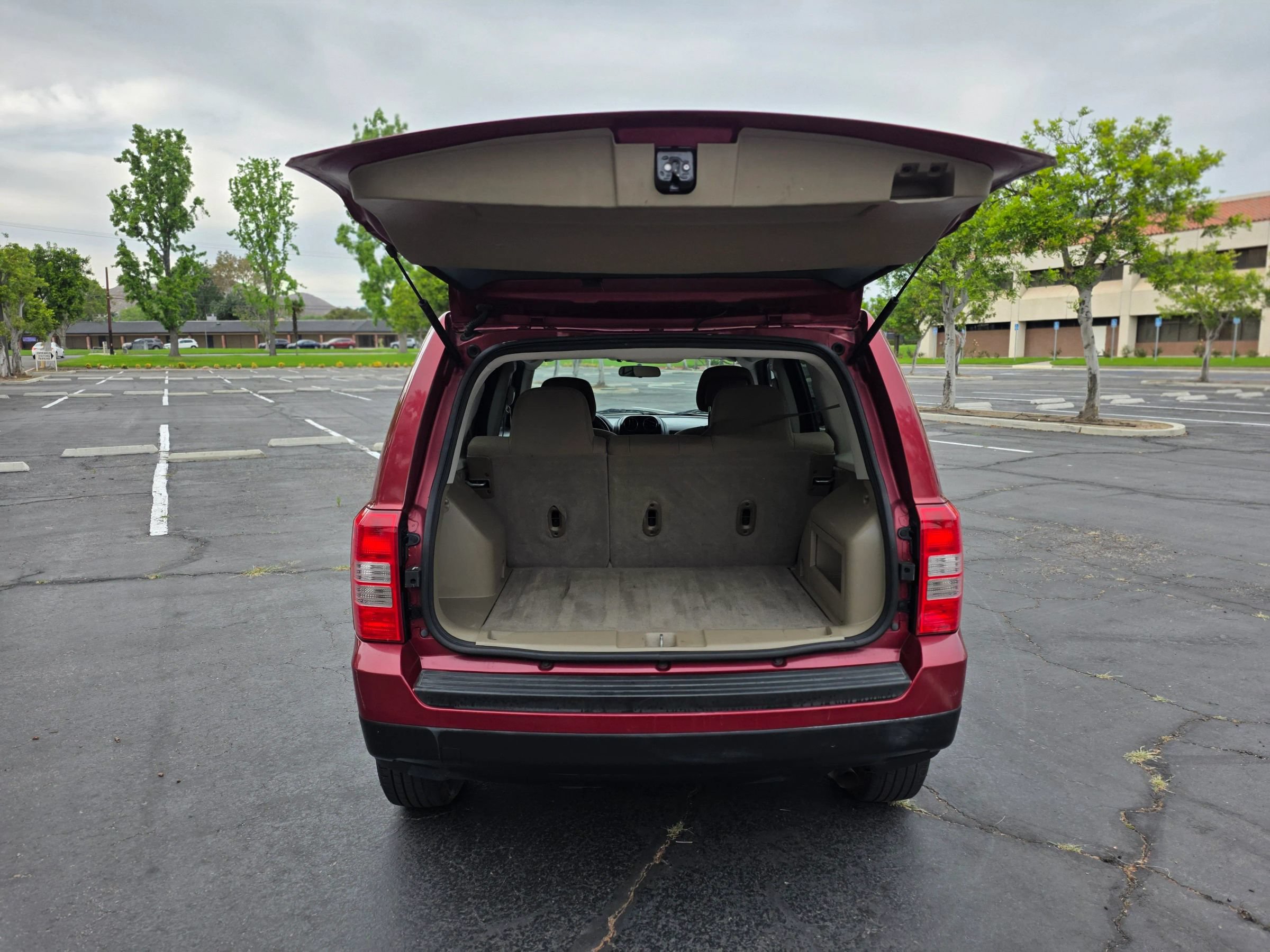 Used 2012 Jeep Patriot Sport w/ PWR Value Group FWD image 9